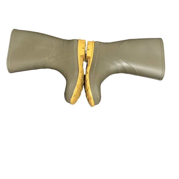 Kamik rain boots olive/yellow size 3 and joules welly socks Dino green - Picture 5 of 10